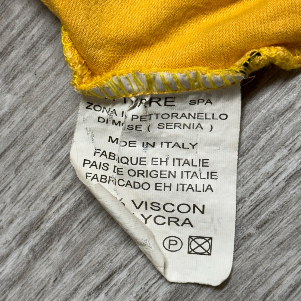 Dolce & Gabbana Leopard Print D&G Yellow T-Shirt - Picture 8 of 8